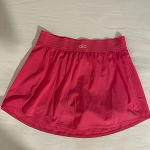 Alo yoga match point tennis skirt in pink